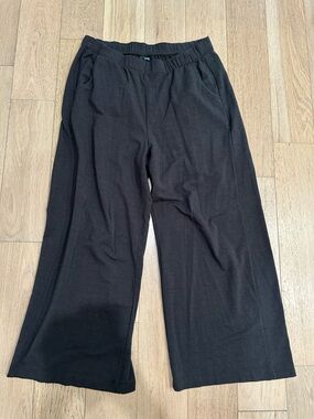 Lisa Bayne Pull On Pants Women's Large Green Stretch Bamboo Blend Wide Leg